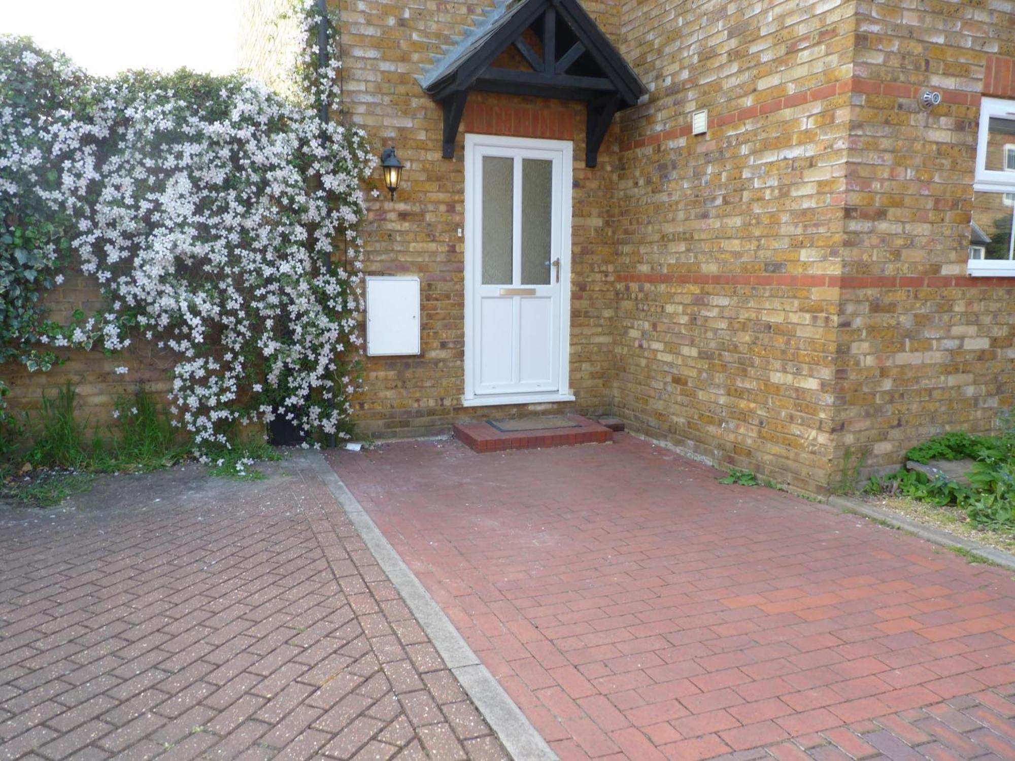 Garfield Place Cosy 2-Bedroom Cottage Central Windsor With Parking Rom bilde